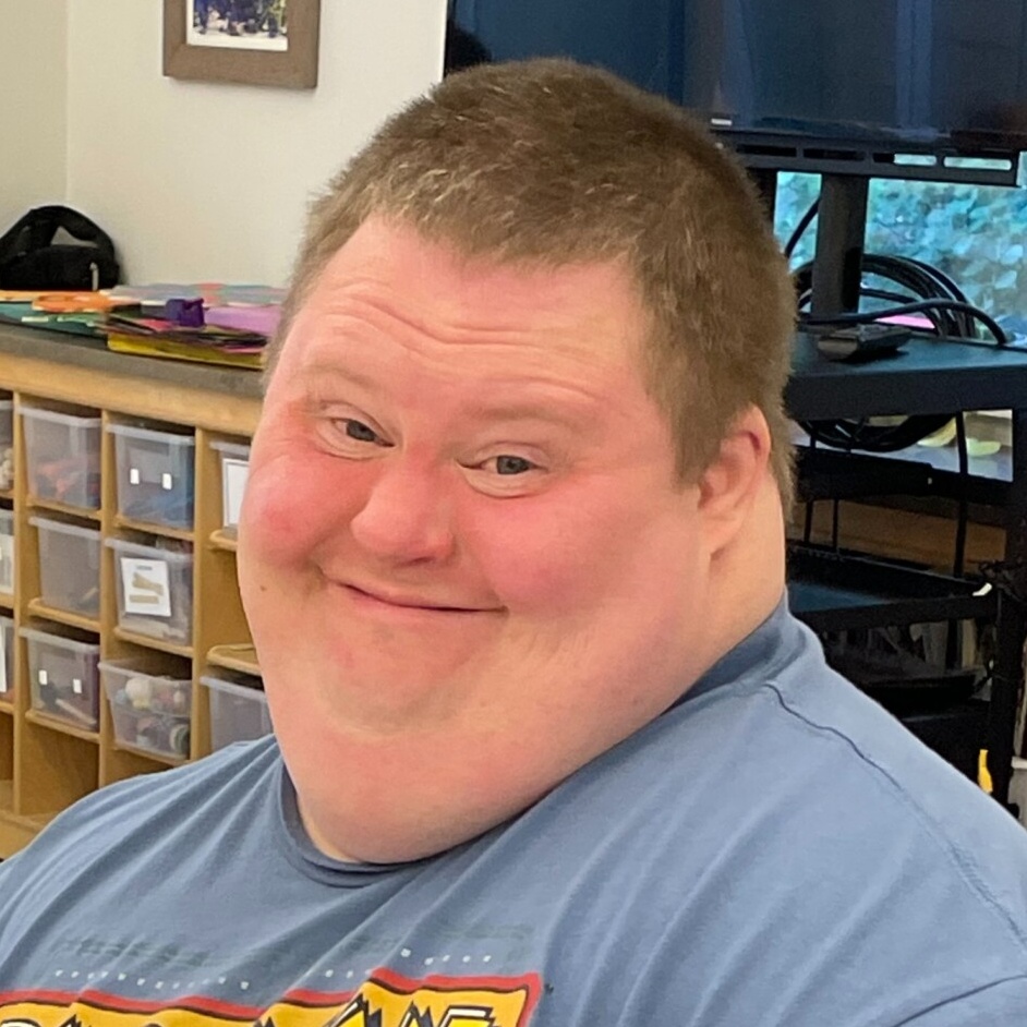 A picture of CEL member smiling during Wednesday Night Sampler Activity.